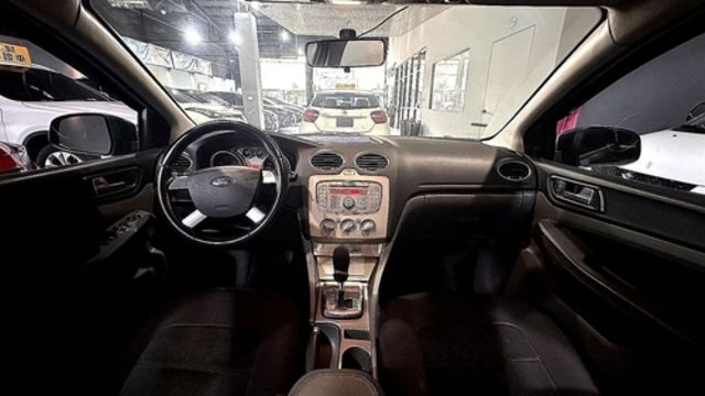 FORD福特 FOCUS  第16張相片