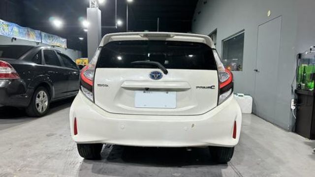 TOYOTA豐田 PRIUS C  第4張相片