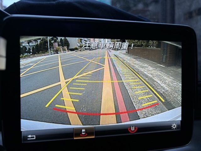 M-BENZ賓士 CLA250  第9張相片