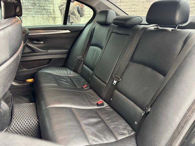 F10 520i  全車M化 G30頭 M方向盤 中尾雙出排氣管  第6張相片