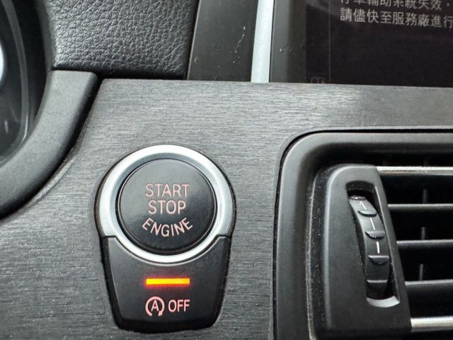 F10 520i  全車M化 G30頭 M方向盤 中尾雙出排氣管  第9張相片