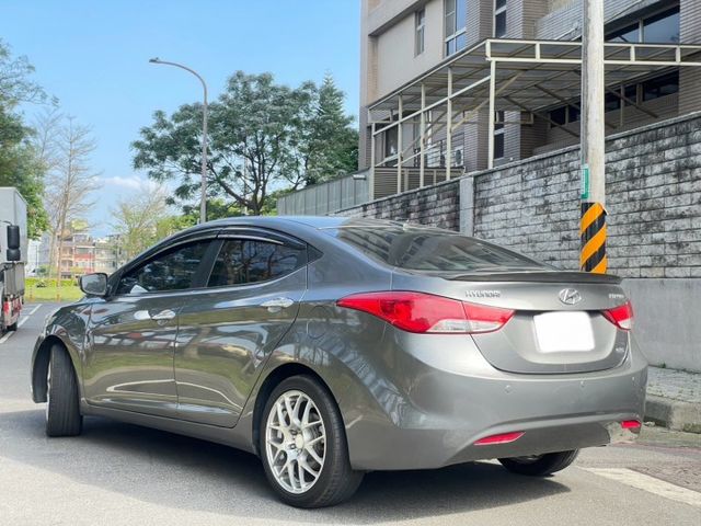 ELANTRA  第3張相片