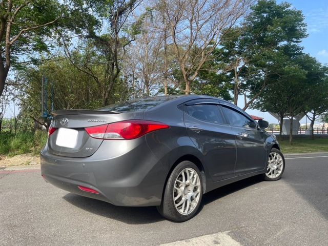 ELANTRA  第4張相片
