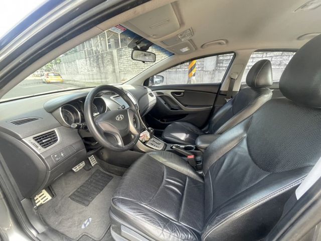 ELANTRA  第6張相片