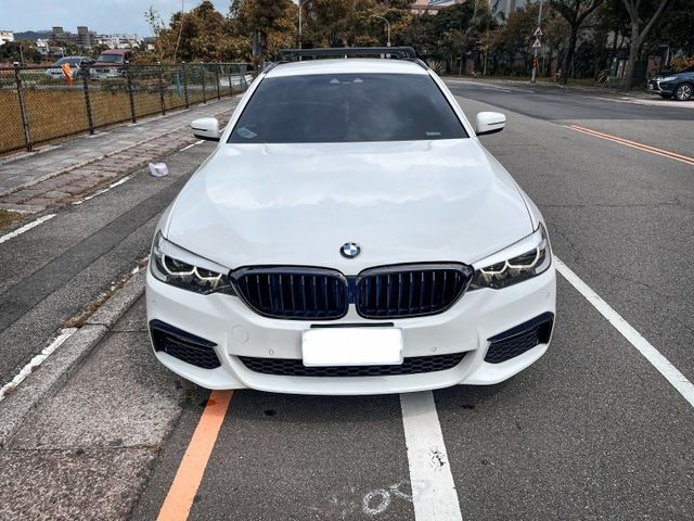 G31 520d touring M-sport  HK音響、無線充電版  第3張相片