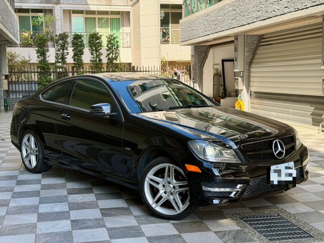 小C頭燈、全景天窗、HK音響、摸門解鎖、免key  第1張相片