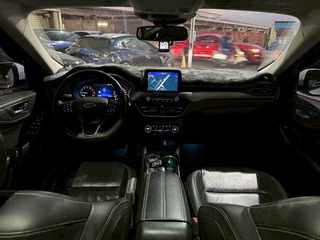 KUGA  第3張相片