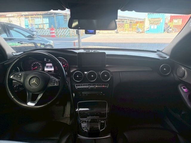 C-CLASS SEDAN W205  第3張相片