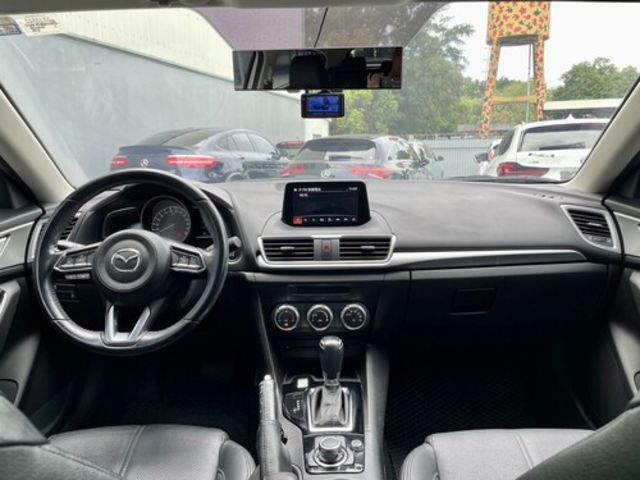 MAZDA馬自達 MAZDA 3  第6張相片