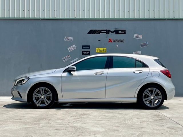 M-BENZ賓士 A180  第3張相片