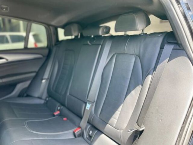 BMW寶馬 X4 XDRIVE30I  第16張相片