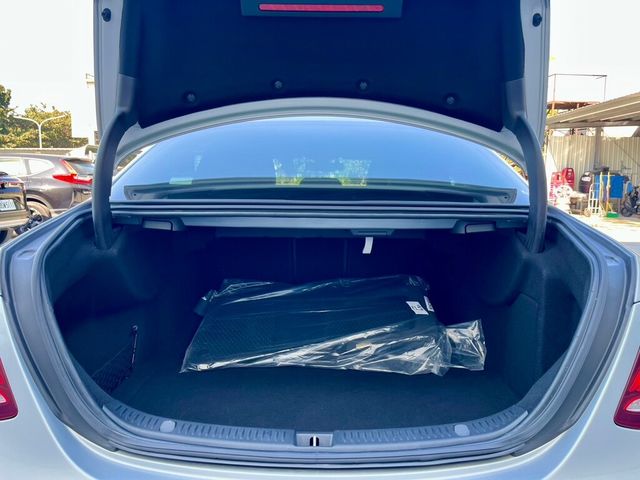 M-BENZ賓士 E220D  第17張相片