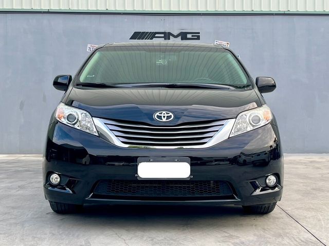 TOYOTA豐田 SIENNA  第1張相片