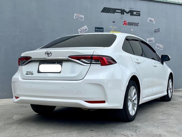 TOYOTA豐田 ALTIS  第4張相片