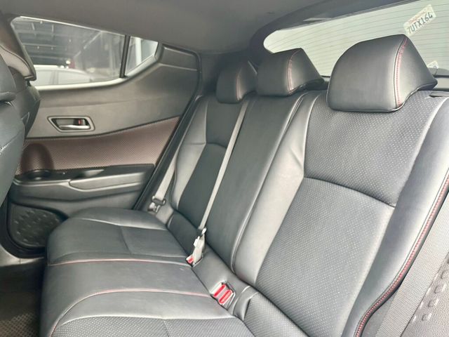 TOYOTA豐田 C-HR  第13張相片