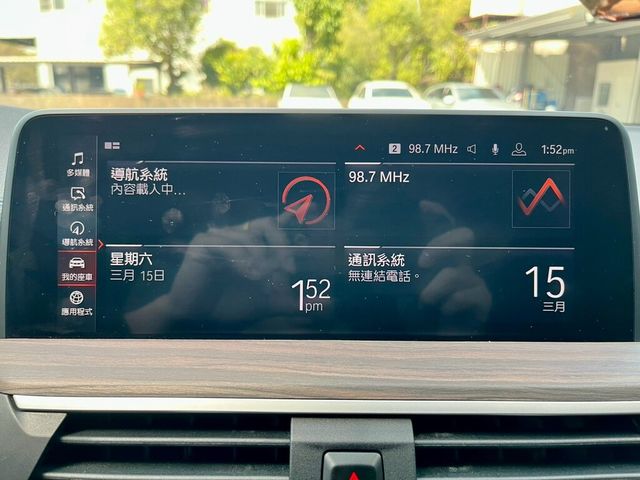 BMW寶馬 X4 M40I  第10張相片