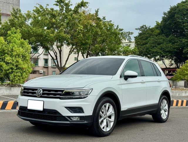 VOLKSWAGEN福斯 TIGUAN  第1張相片