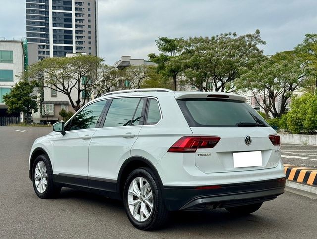 VOLKSWAGEN福斯 TIGUAN  第3張相片