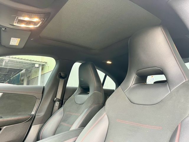 M-BENZ賓士 CLA250  第7張相片