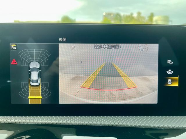 M-BENZ賓士 CLA250  第13張相片