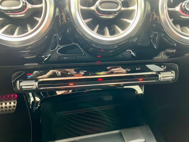 M-BENZ賓士 CLA250  第14張相片