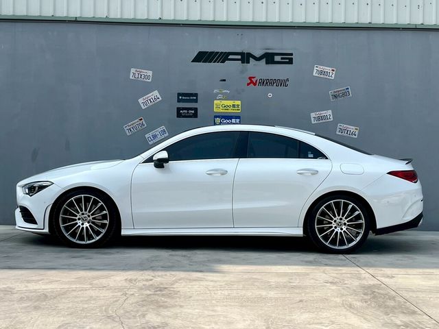 M-BENZ賓士 CLA250  第3張相片
