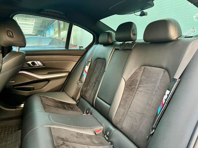 BMW寶馬 330I M SPORT  第7張相片
