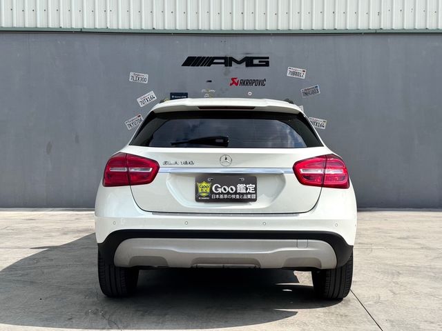 M-BENZ賓士 GLA180  第5張相片