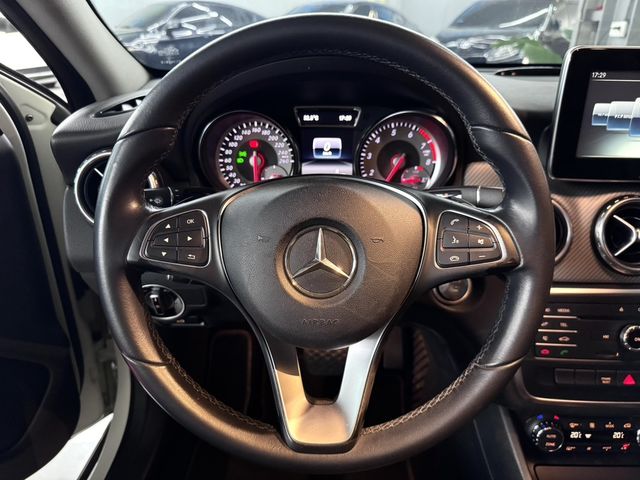 M-BENZ賓士 GLA180  第8張相片
