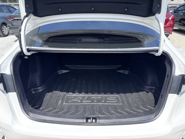 TOYOTA豐田 ALTIS  第17張相片