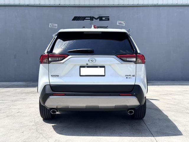 TOYOTA豐田 RAV4  第5張相片