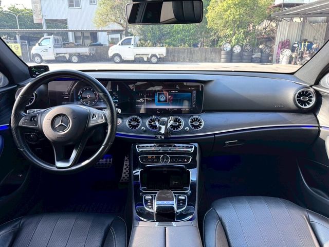 M-BENZ賓士 E300  第9張相片