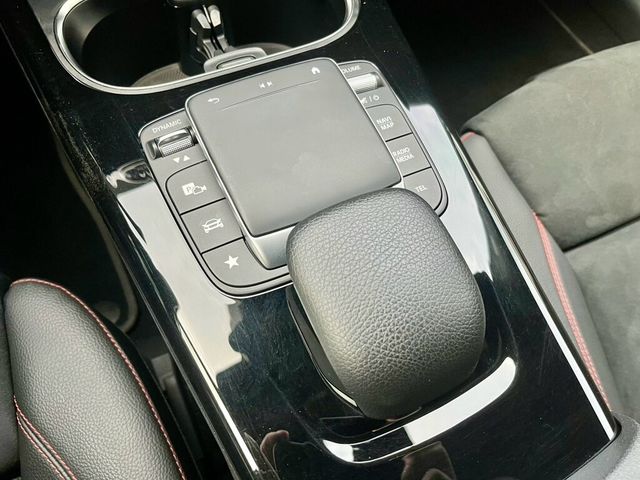 M-BENZ賓士 CLA250  第15張相片