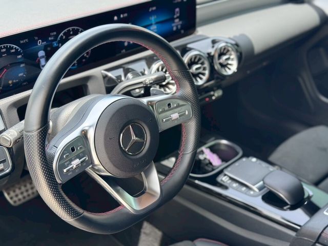M-BENZ賓士 CLA250  第6張相片
