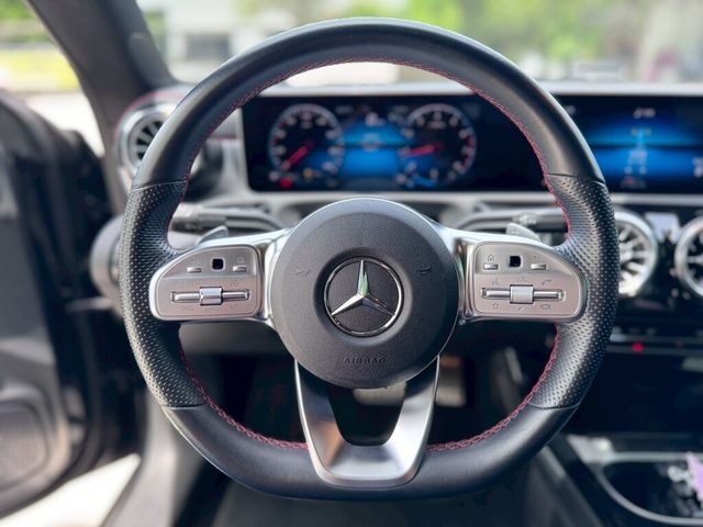 M-BENZ賓士 CLA250  第10張相片