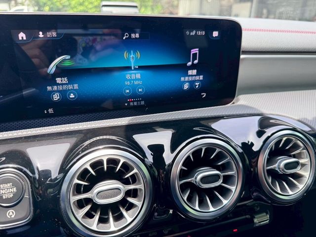 M-BENZ賓士 CLA250  第12張相片