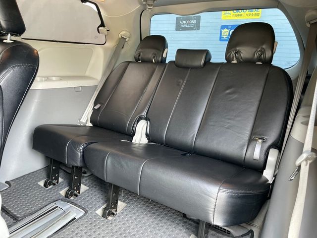 TOYOTA豐田 SIENNA  第13張相片