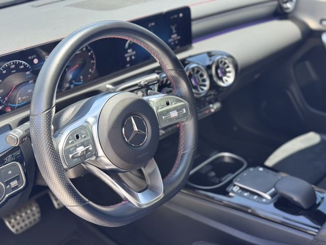 M-BENZ賓士 CLA250  第6張相片