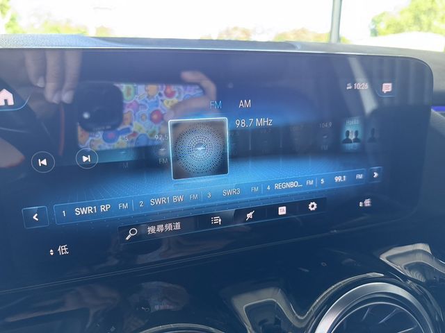 M-BENZ賓士 GLA200  第10張相片