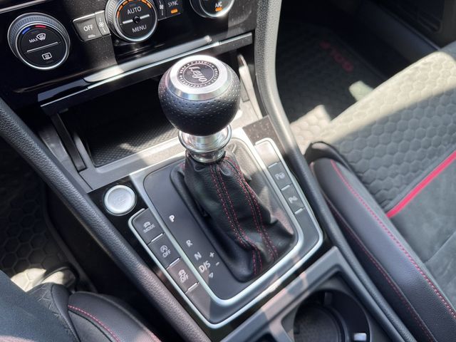 VOLKSWAGEN福斯 GOLF GTI  第12張相片