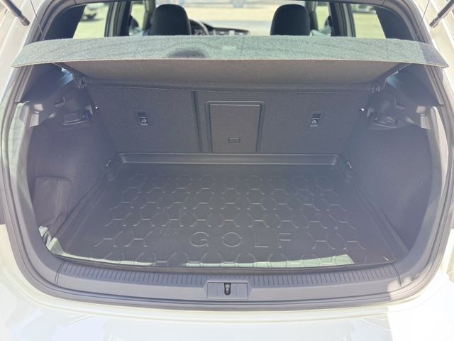 VOLKSWAGEN福斯 GOLF GTI  第18張相片