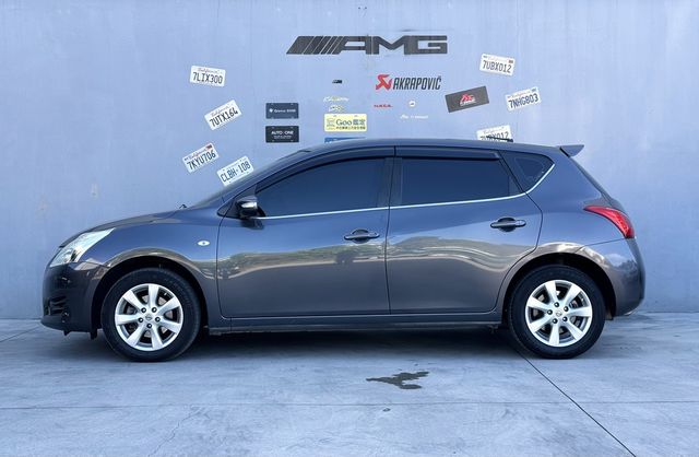 NISSAN日產 TIIDA  第3張相片