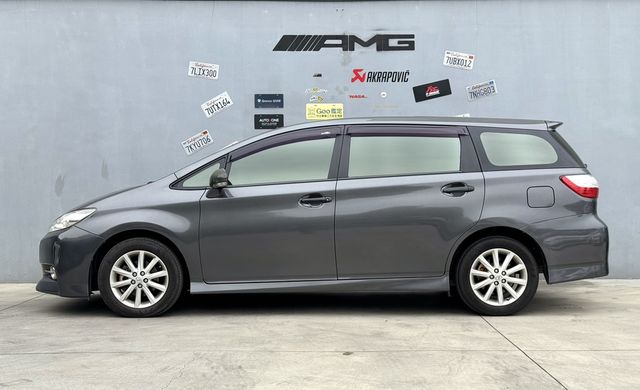 TOYOTA豐田 WISH  第3張相片
