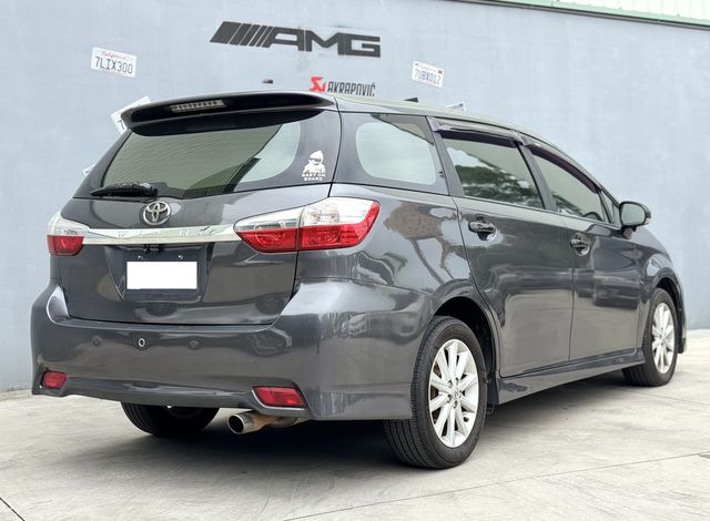 TOYOTA豐田 WISH  第4張相片