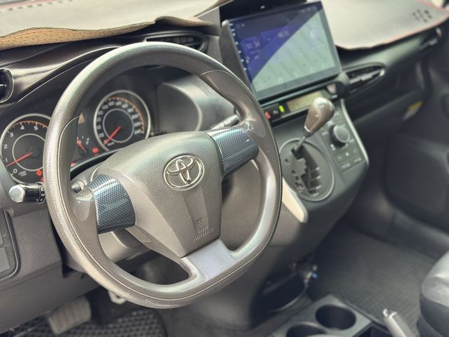 TOYOTA豐田 WISH  第6張相片