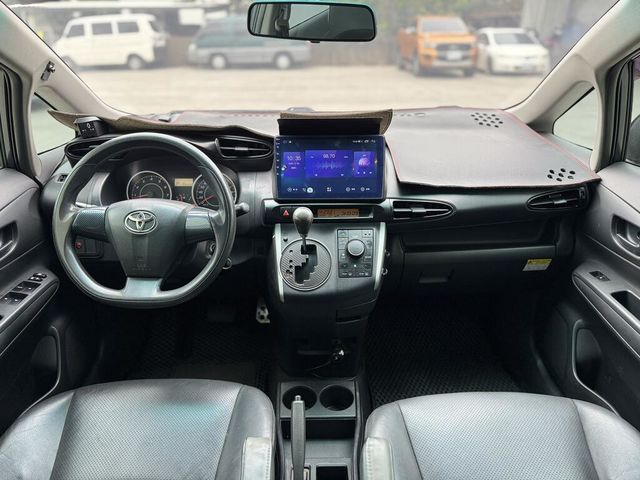 TOYOTA豐田 WISH  第7張相片