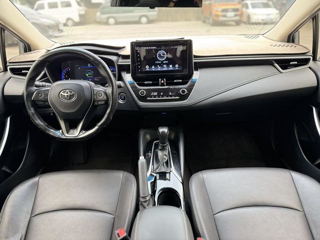 TOYOTA豐田 ALTIS  第7張相片