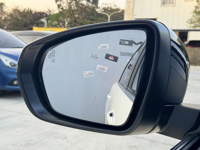 PEUGEOT寶獅 5008  第19張相片