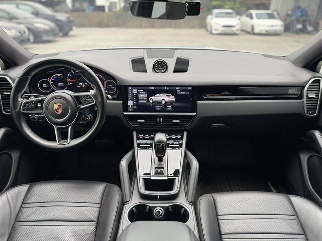 PORSCHE保時捷 CAYENNE  第7張相片