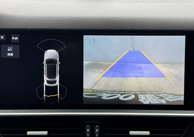 PORSCHE保時捷 CAYENNE  第11張相片